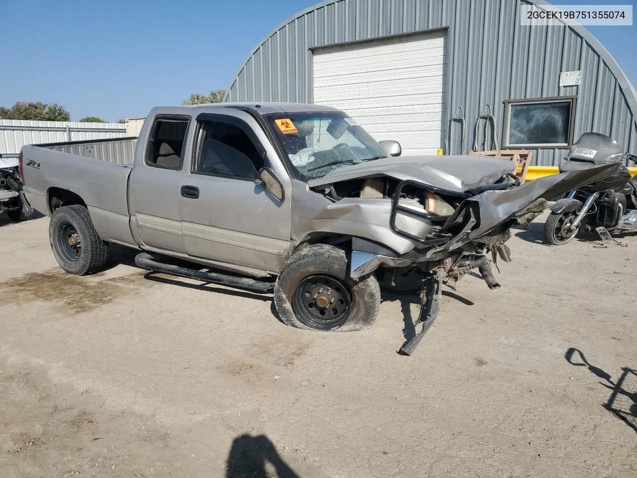 2005 Chevrolet Silverado K1500 VIN: 2GCEK19B751355074 Lot: 76587584