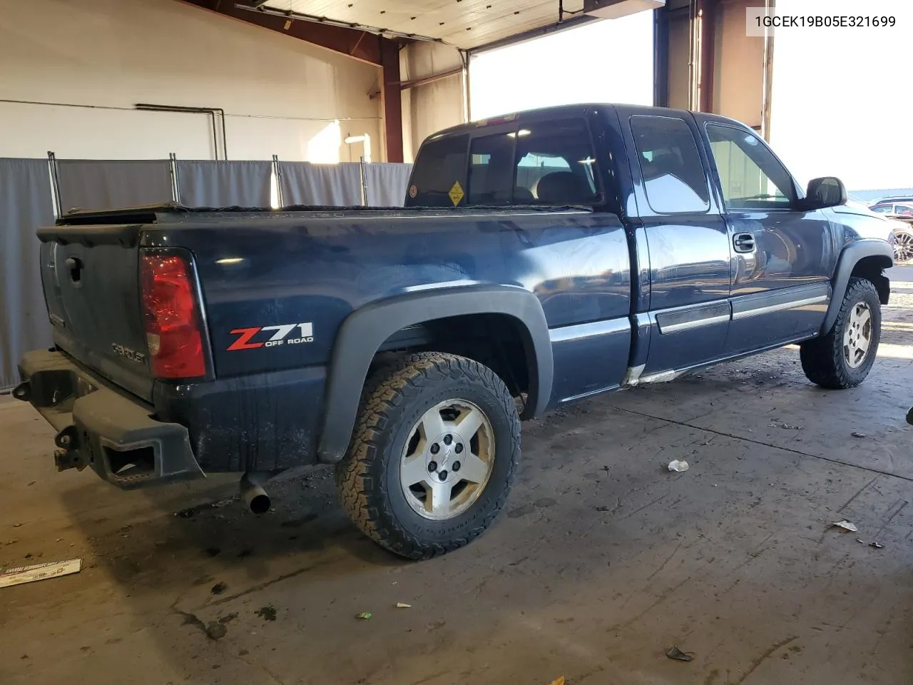 2005 Chevrolet Silverado K1500 VIN: 1GCEK19B05E321699 Lot: 77468374