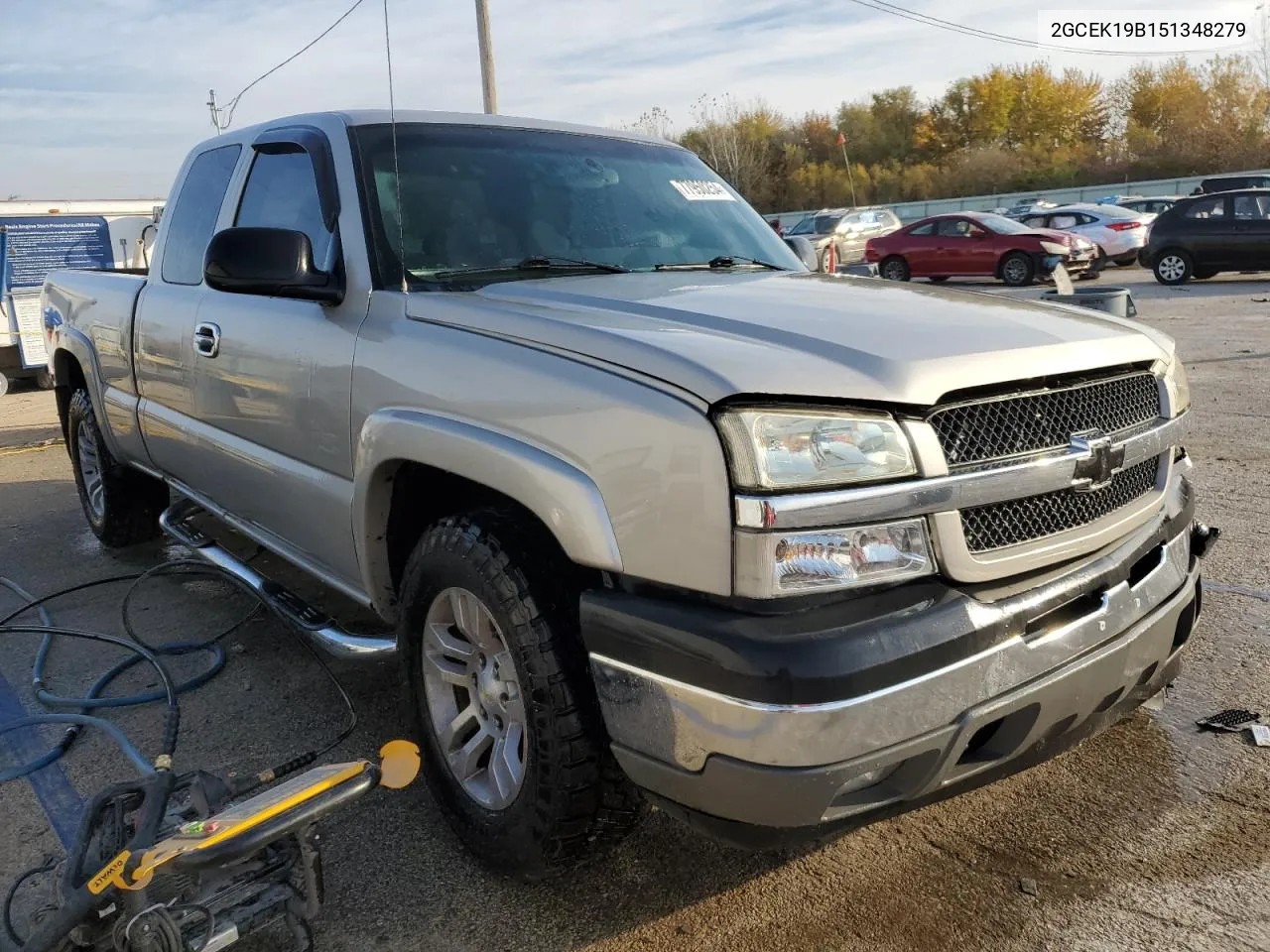 2005 Chevrolet Silverado K1500 VIN: 2GCEK19B151348279 Lot: 77950254