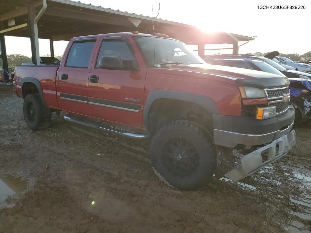 2005 Chevrolet Silverado K2500 Heavy Duty VIN: 1GCHK23U65F828226 Lot: 79200974