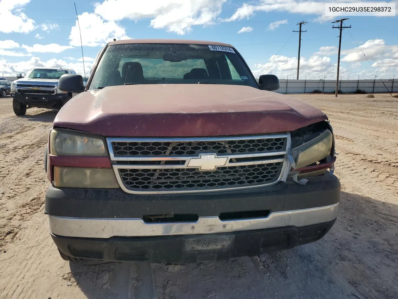 2005 Chevrolet Silverado C2500 Heavy Duty VIN: 1GCHC29U35E298372 Lot: 80112314