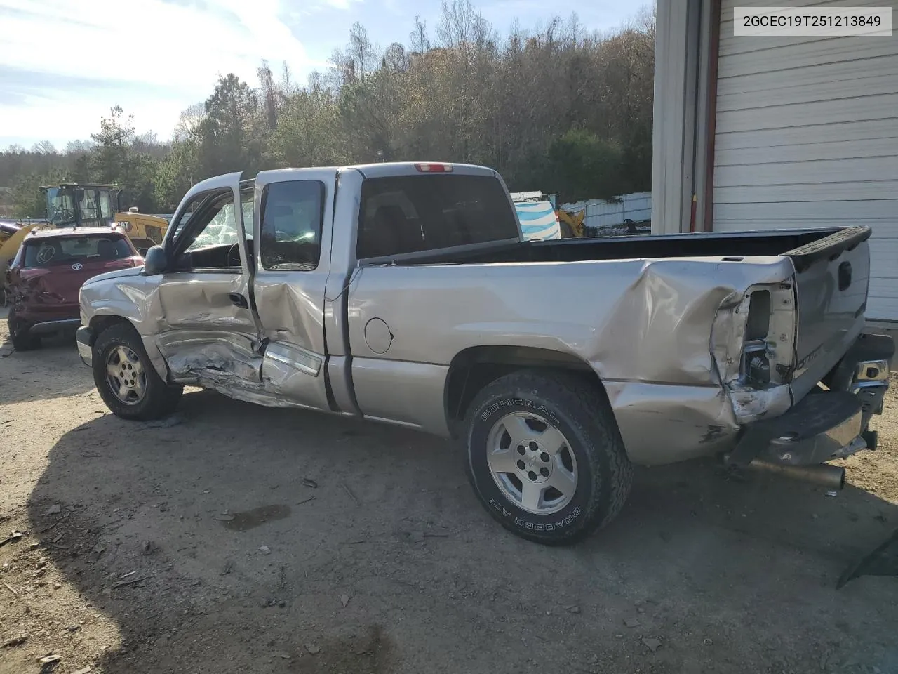 2005 Chevrolet Silverado C1500 VIN: 2GCEC19T251213849 Lot: 80788873