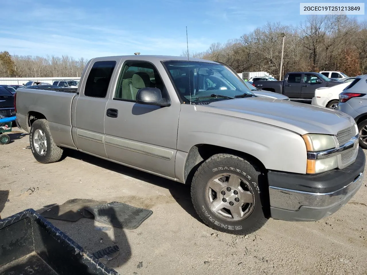 2005 Chevrolet Silverado C1500 VIN: 2GCEC19T251213849 Lot: 80788873