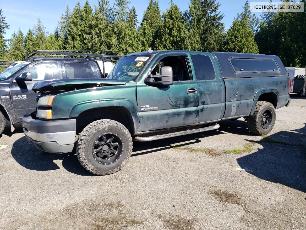 2006 Chevrolet Silverado K2500 Heavy Duty VIN: 1GCHK29D16E187629 Lot: 54041954