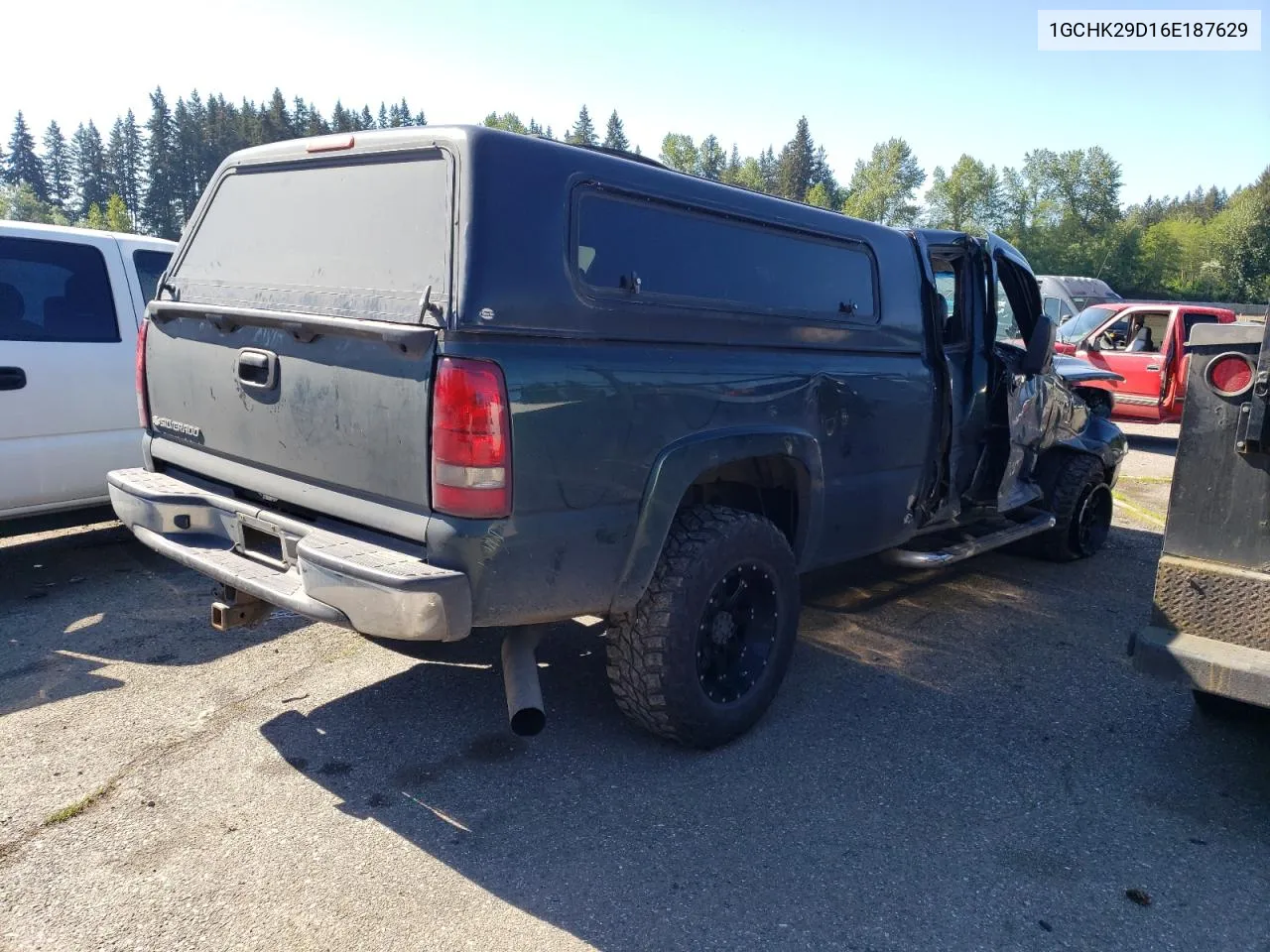 2006 Chevrolet Silverado K2500 Heavy Duty VIN: 1GCHK29D16E187629 Lot: 54041954