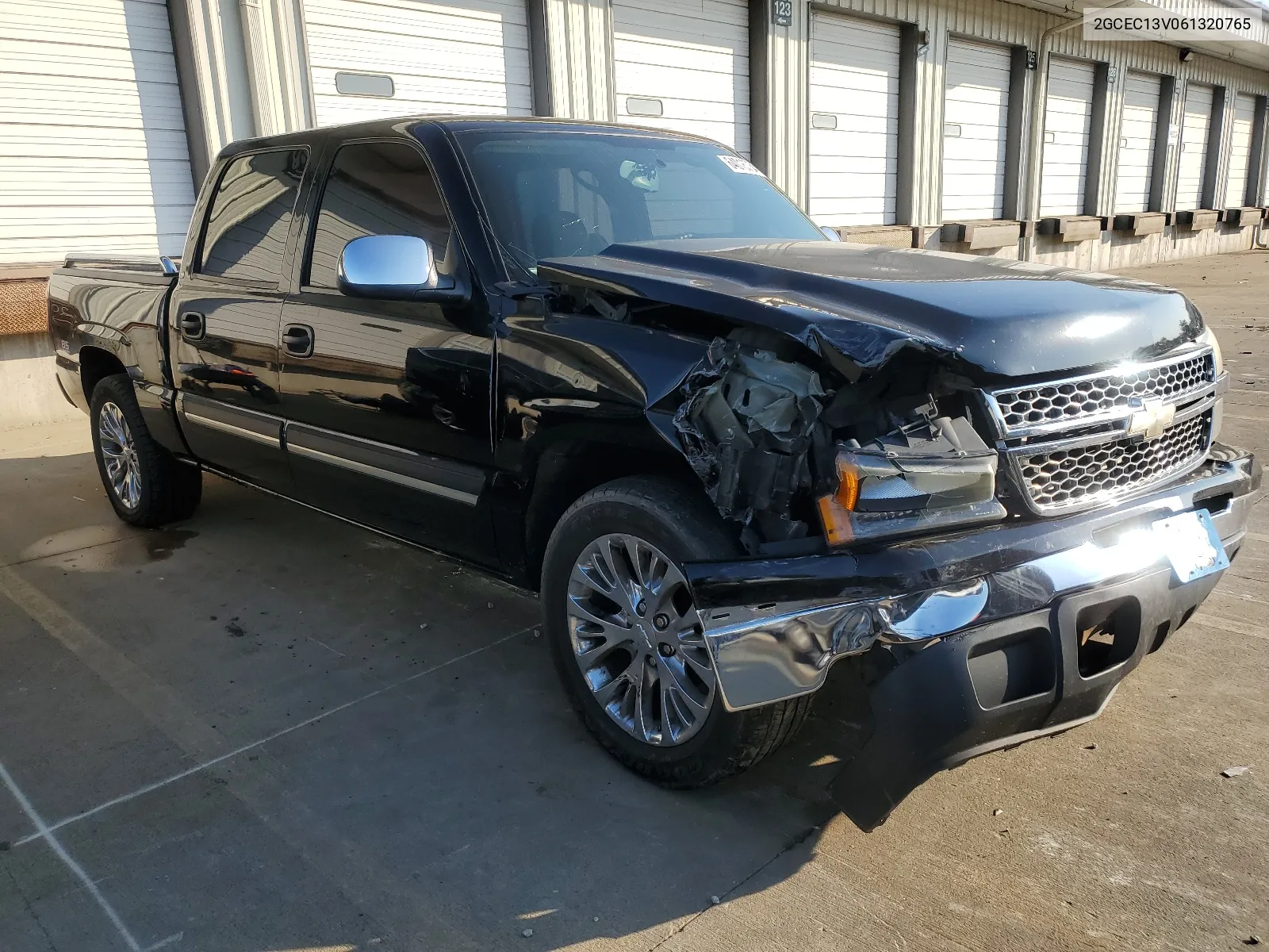 2006 Chevrolet Silverado C1500 VIN: 2GCEC13V061320765 Lot: 64016734