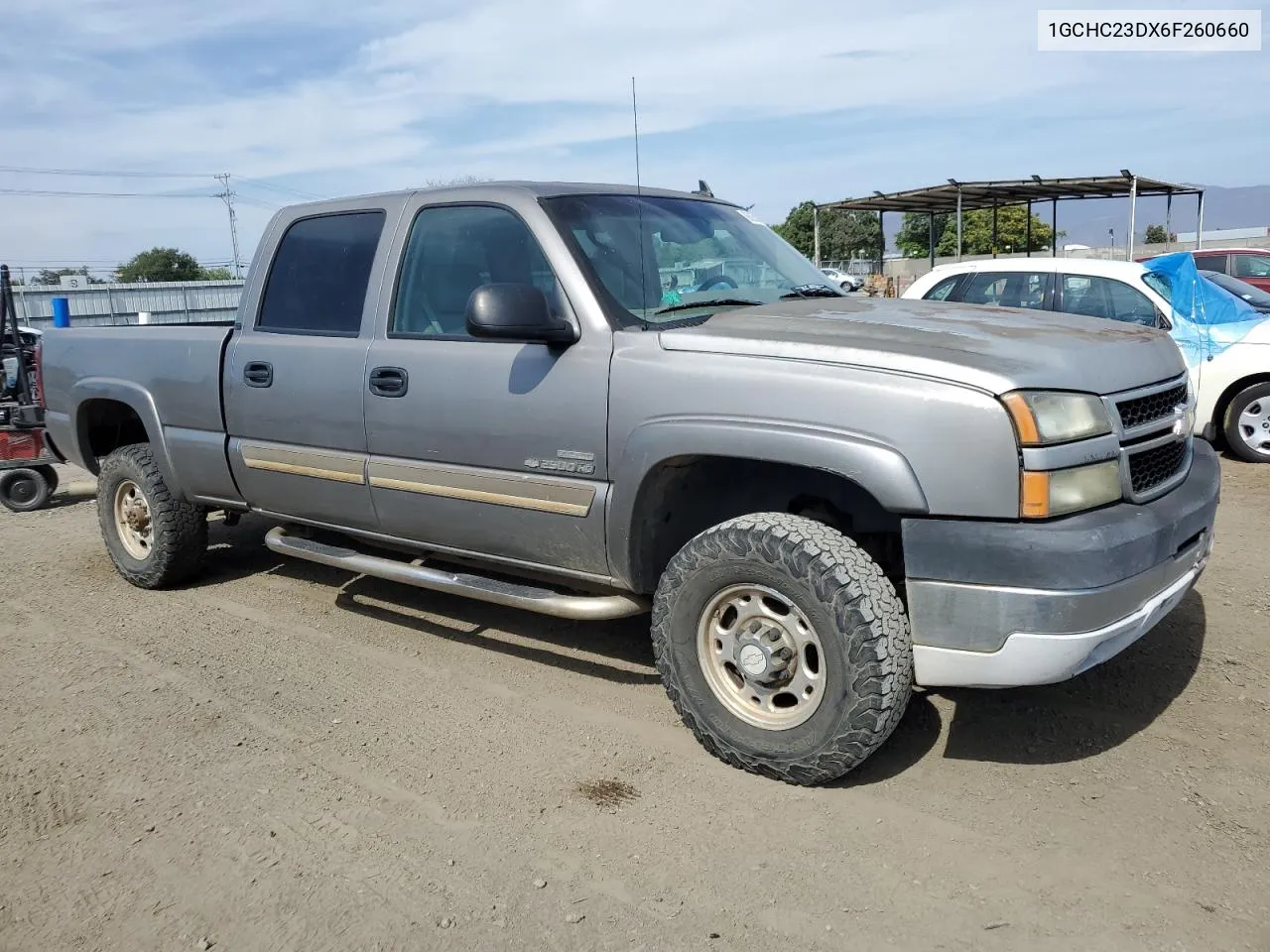 2006 Chevrolet Silverado C2500 Heavy Duty VIN: 1GCHC23DX6F260660 Lot: 66250984