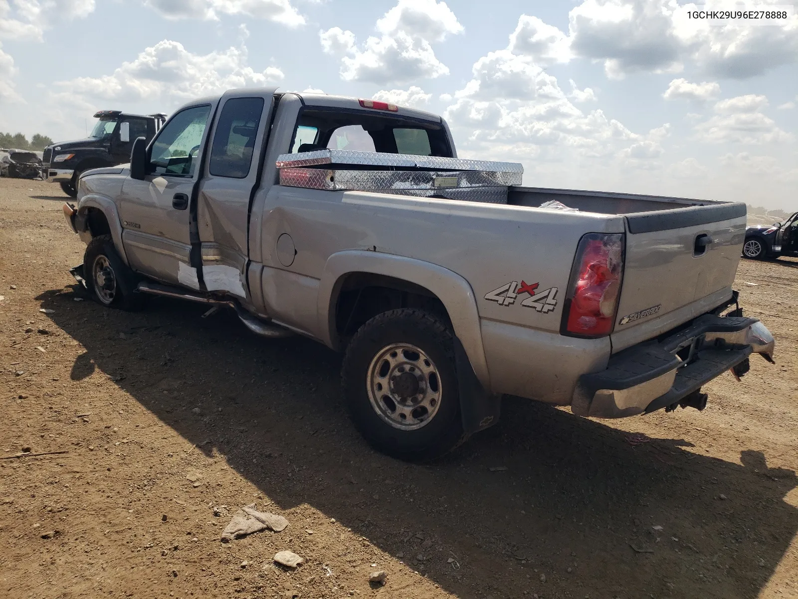 2006 Chevrolet Silverado K2500 Heavy Duty VIN: 1GCHK29U96E278888 Lot: 66610804