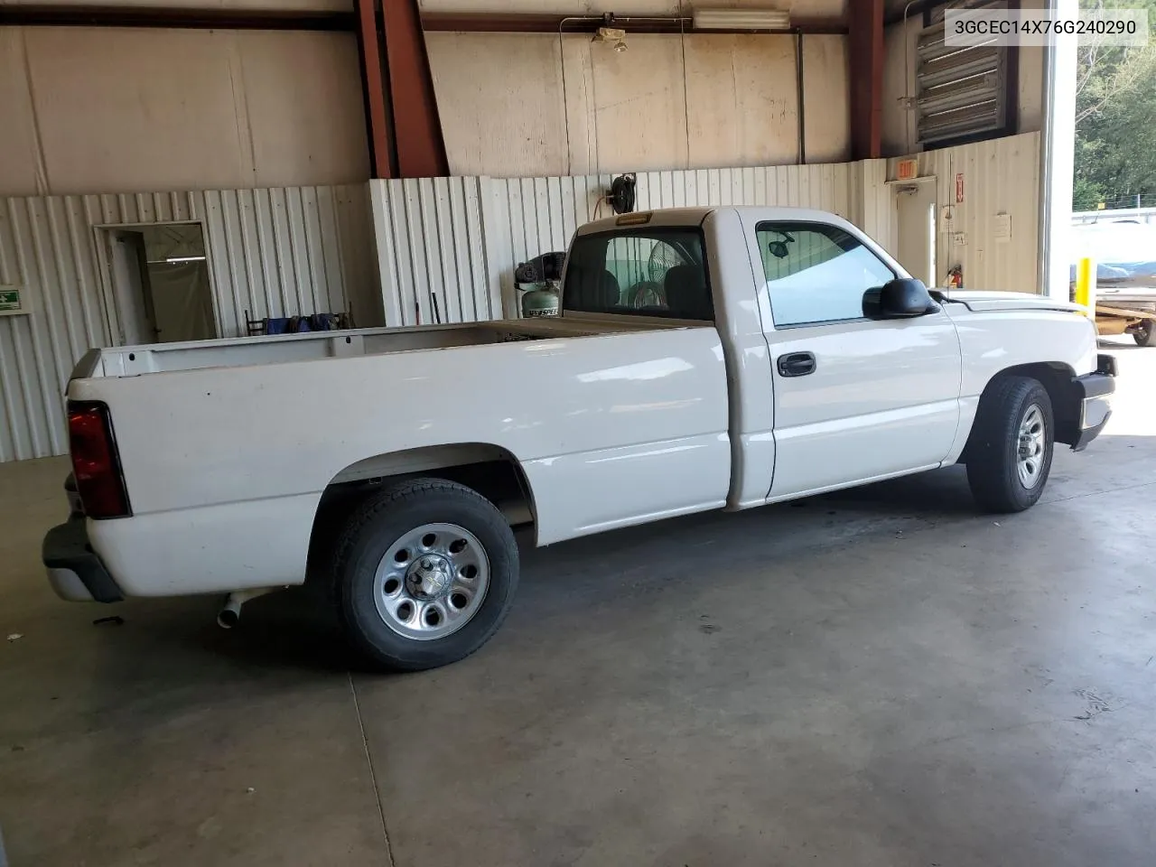 2006 Chevrolet Silverado C1500 VIN: 3GCEC14X76G240290 Lot: 68091194