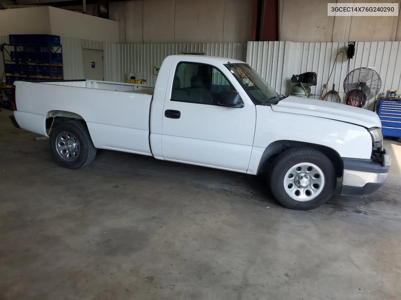 2006 Chevrolet Silverado C1500 VIN: 3GCEC14X76G240290 Lot: 68091194