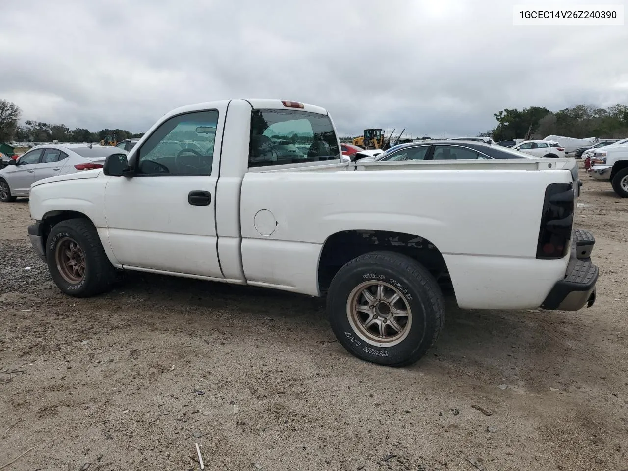 2006 Chevrolet Silverado C1500 VIN: 1GCEC14V26Z240390 Lot: 71025874