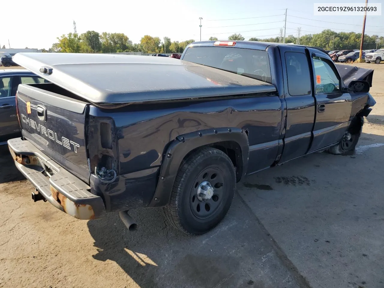 2006 Chevrolet Silverado C1500 VIN: 2GCEC19Z961320693 Lot: 71088254