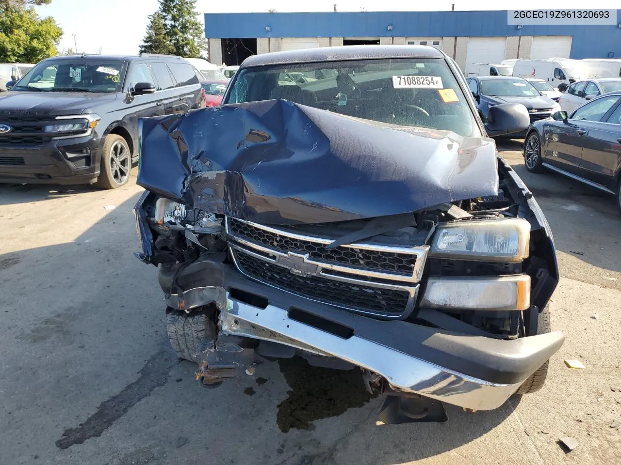 2006 Chevrolet Silverado C1500 VIN: 2GCEC19Z961320693 Lot: 71088254