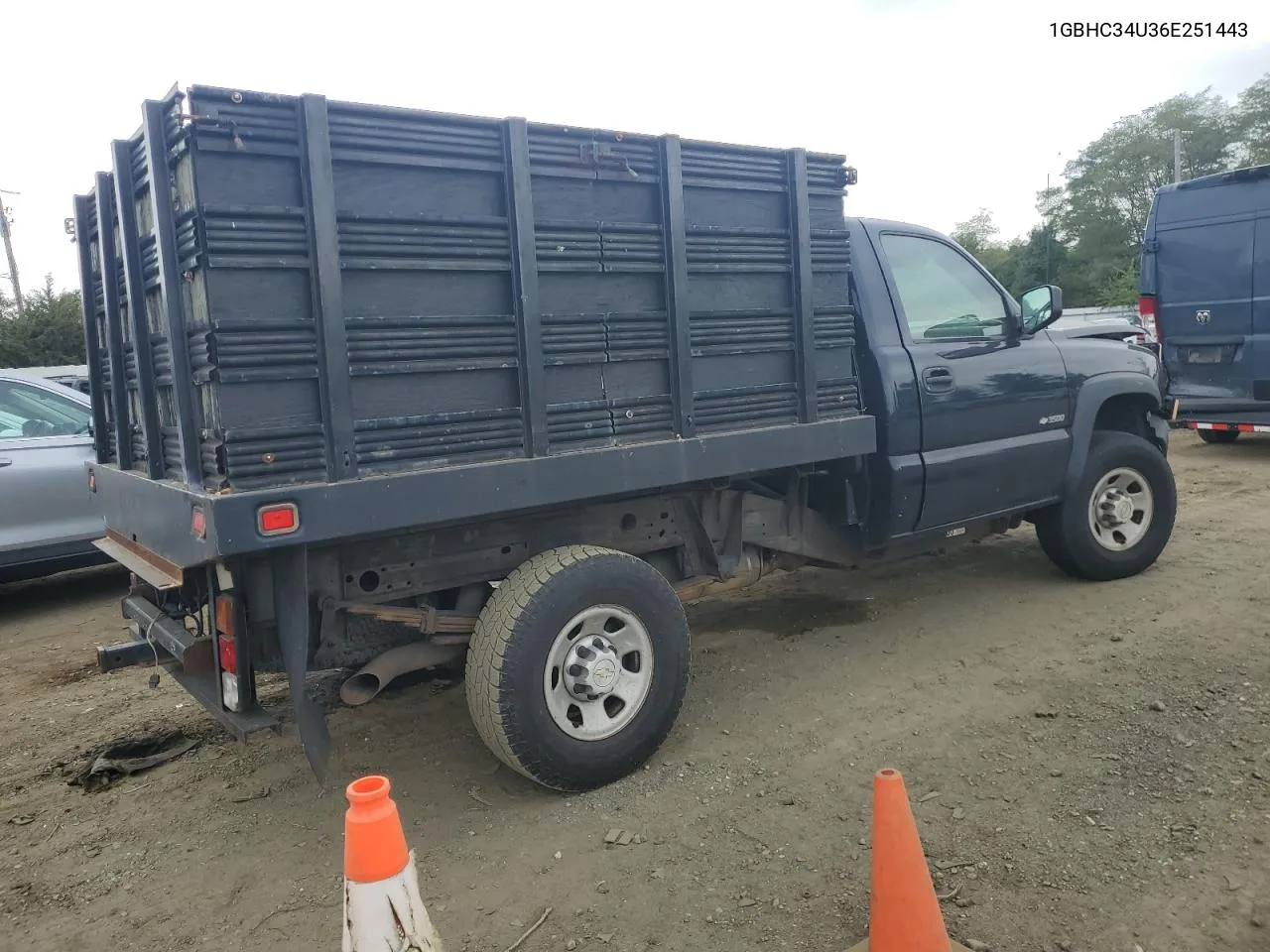 1GBHC34U36E251443 2006 Chevrolet Silverado C3500