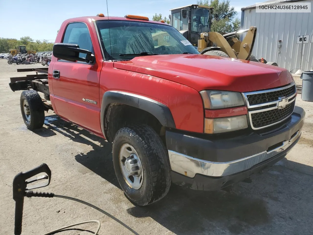 2006 Chevrolet Silverado K2500 Heavy Duty VIN: 1GCHK24U36E128945 Lot: 72209874