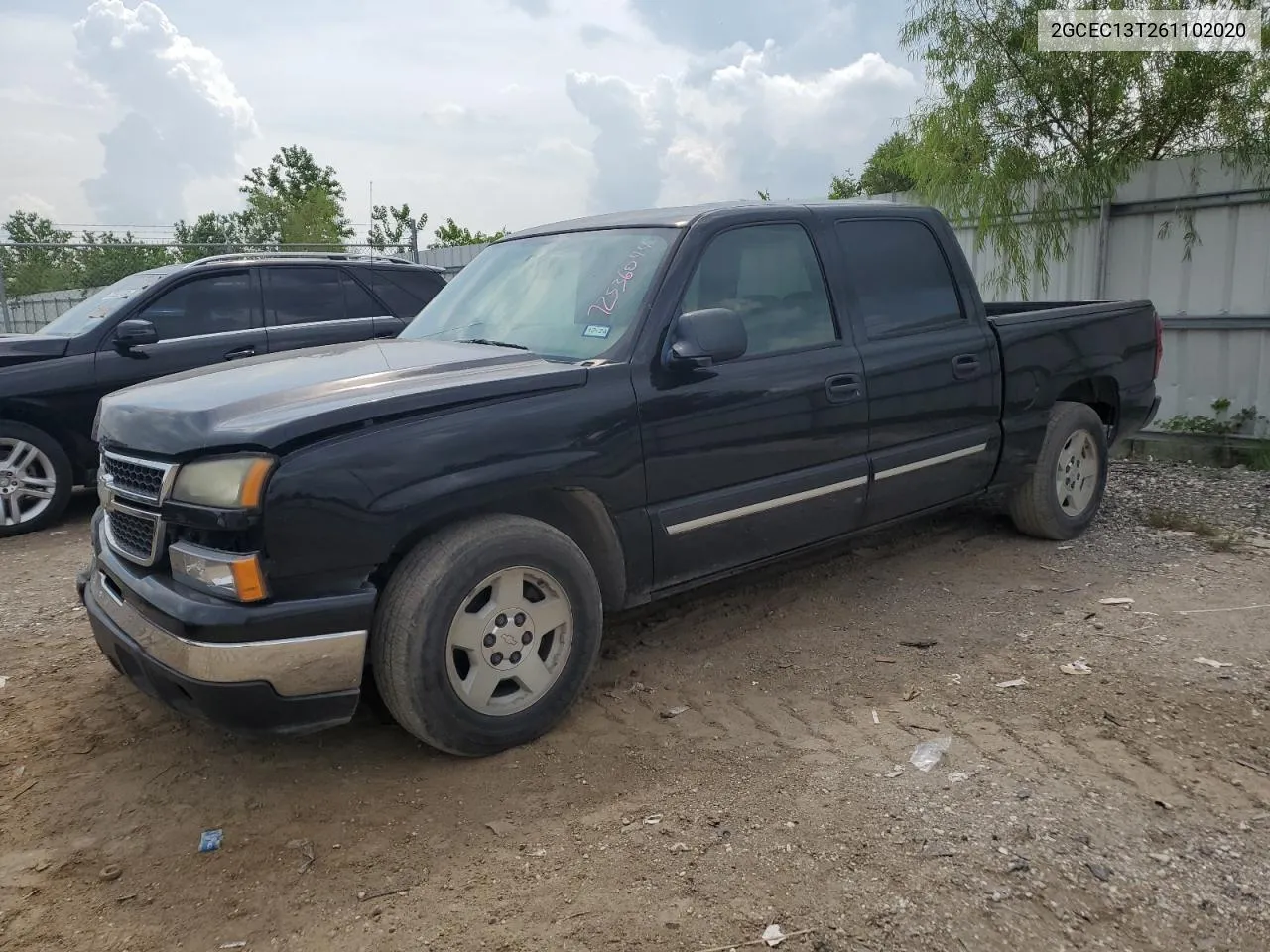 2006 Chevrolet Silverado C1500 VIN: 2GCEC13T261102020 Lot: 72536044