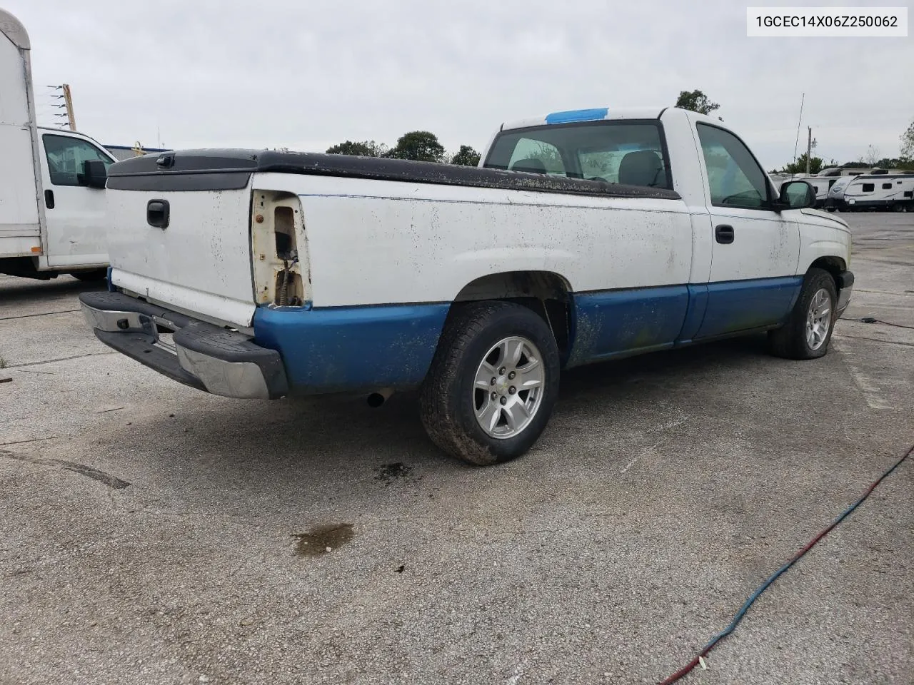 2006 Chevrolet Silverado C1500 VIN: 1GCEC14X06Z250062 Lot: 72770644