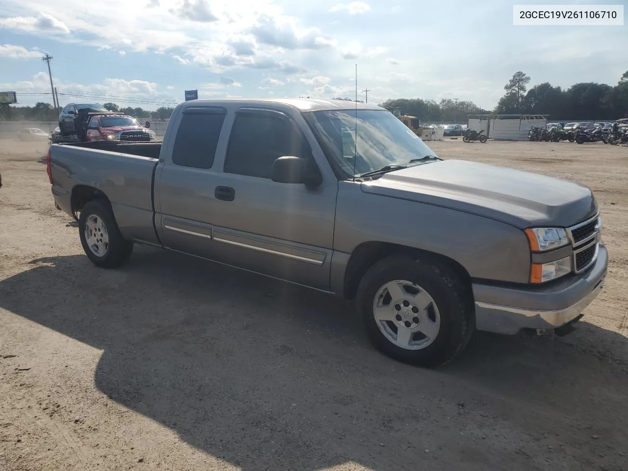 2006 Chevrolet Silverado C1500 VIN: 2GCEC19V261106710 Lot: 73931614