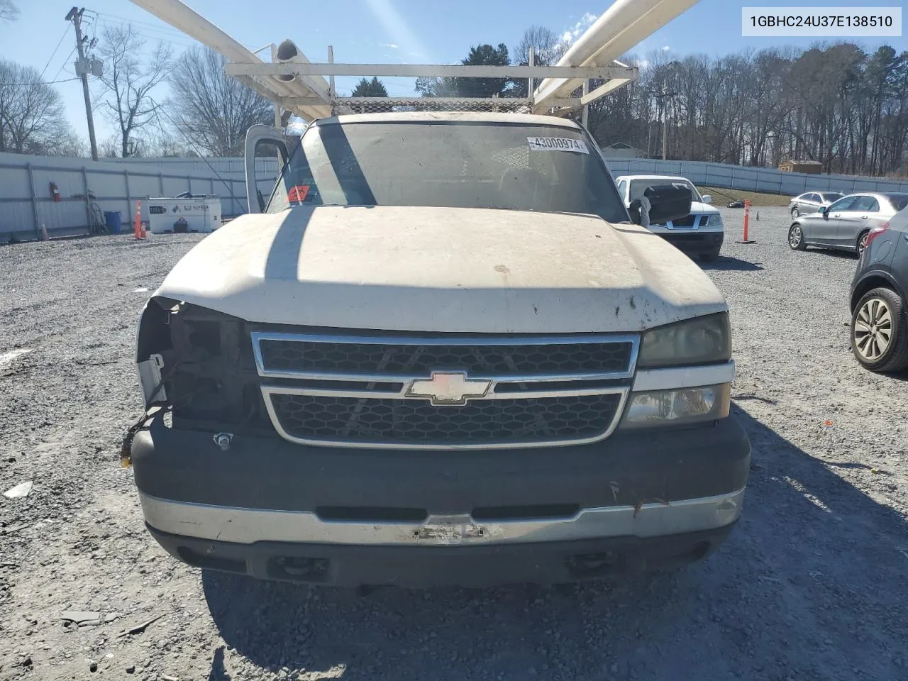 2007 Chevrolet Silverado C2500 Heavy Duty VIN: 1GBHC24U37E138510 Lot: 43000974