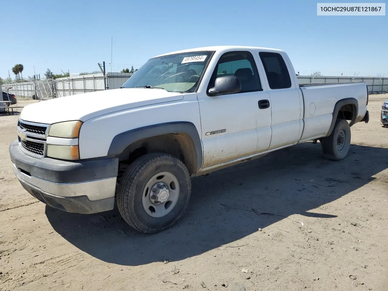 2007 Chevrolet Silverado C2500 Heavy Duty VIN: 1GCHC29U87E121867 Lot: 49798454