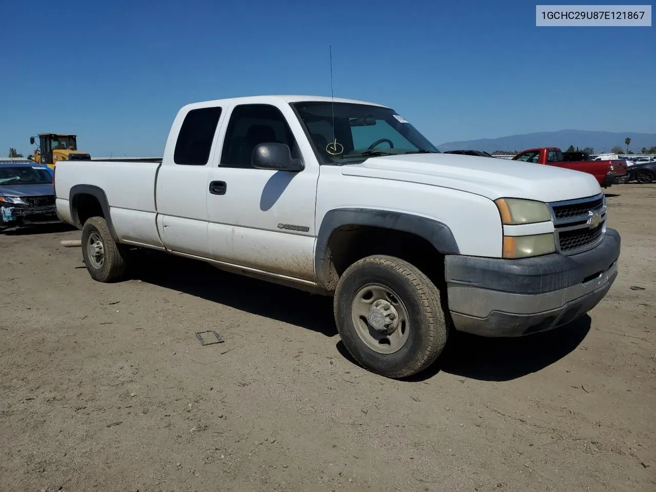 2007 Chevrolet Silverado C2500 Heavy Duty VIN: 1GCHC29U87E121867 Lot: 49798454