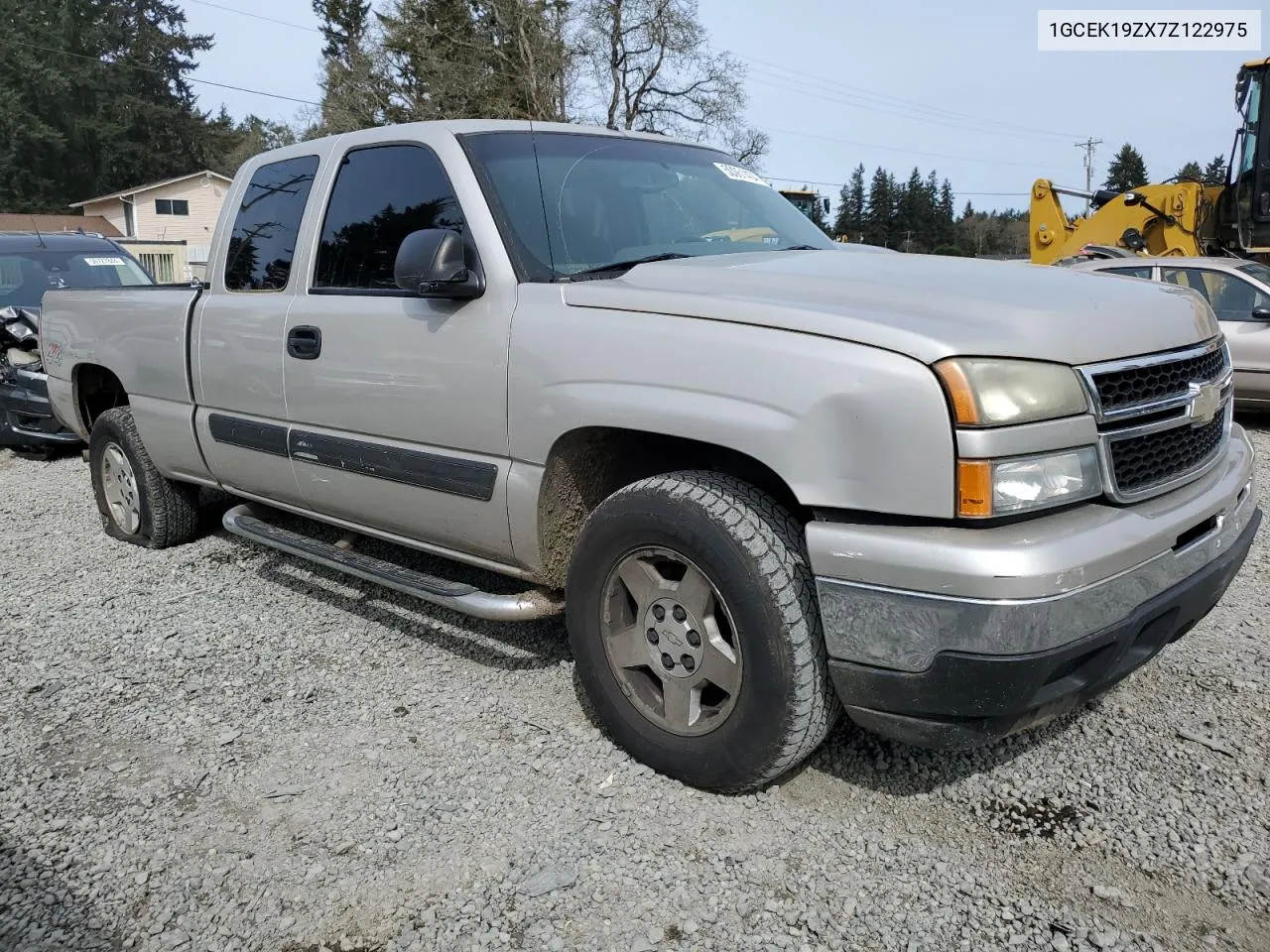 2007 Chevrolet Silverado K1500 Classic VIN: 1GCEK19ZX7Z122975 Lot: 50061404