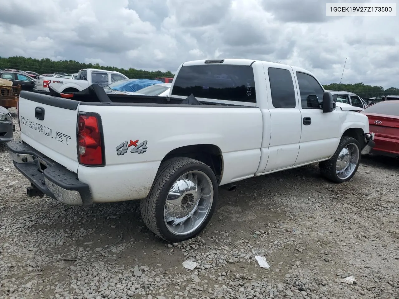 2007 Chevrolet Silverado K1500 Classic VIN: 1GCEK19V27Z173500 Lot: 63793894