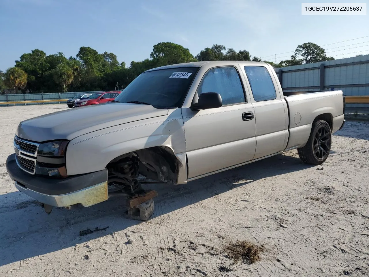 2007 Chevrolet Silverado C1500 Classic VIN: 1GCEC19V27Z206637 Lot: 67731844