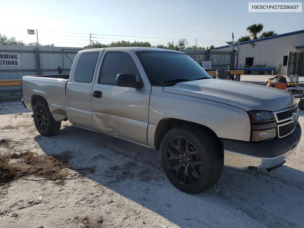 2007 Chevrolet Silverado C1500 Classic VIN: 1GCEC19V27Z206637 Lot: 67731844