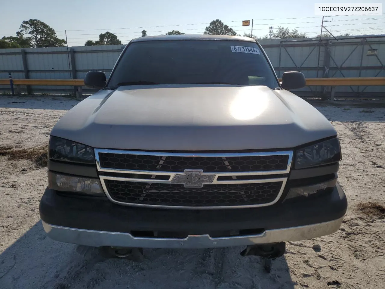 2007 Chevrolet Silverado C1500 Classic VIN: 1GCEC19V27Z206637 Lot: 67731844