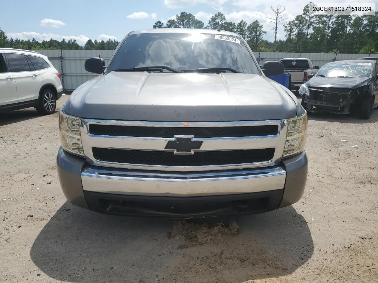 2GCEK13C371518324 2007 Chevrolet Silverado K1500 Crew Cab