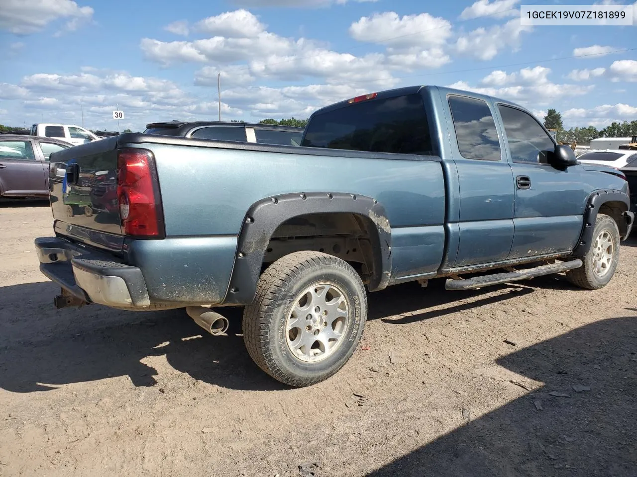 2007 Chevrolet Silverado K1500 Classic VIN: 1GCEK19V07Z181899 Lot: 68094774