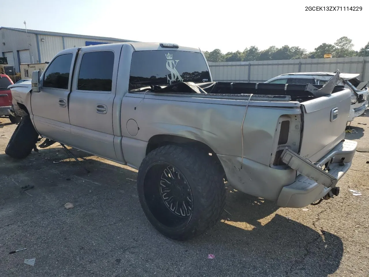 2007 Chevrolet Silverado K1500 Classic Crew Cab VIN: 2GCEK13ZX71114229 Lot: 68552514