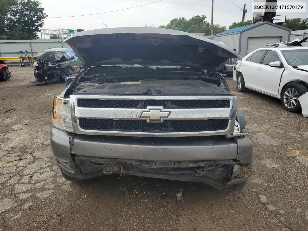 2007 Chevrolet Silverado K1500 Crew Cab VIN: 2GCEK13M471570179 Lot: 68686084