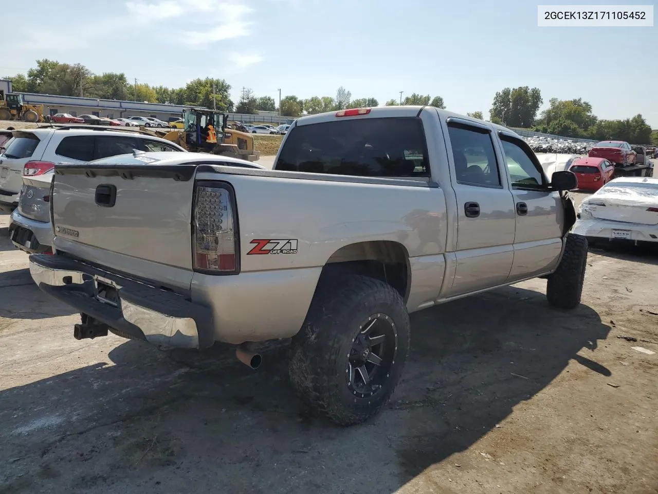 2007 Chevrolet Silverado K1500 Classic Crew Cab VIN: 2GCEK13Z171105452 Lot: 71956374