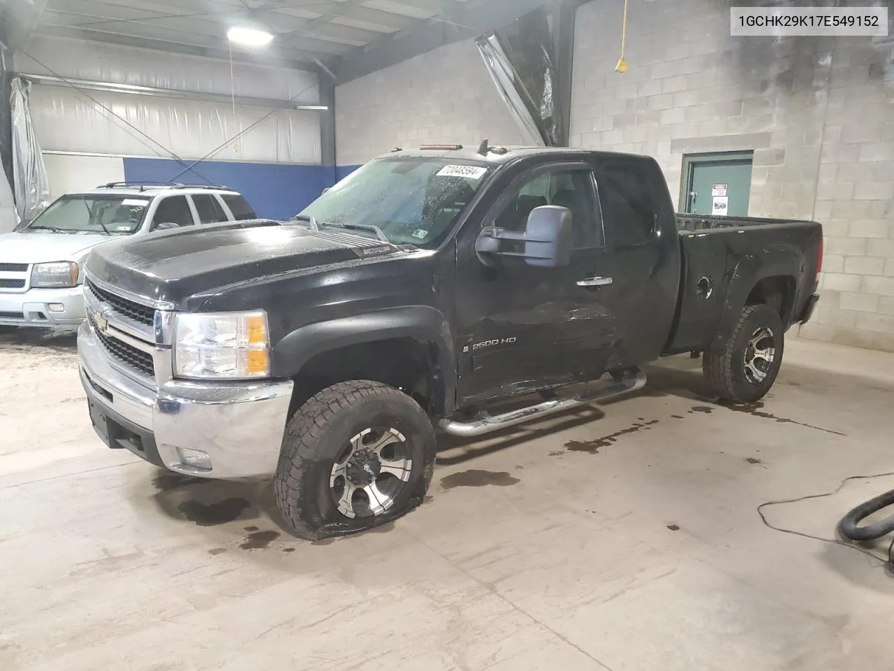 2007 Chevrolet Silverado K2500 Heavy Duty VIN: 1GCHK29K17E549152 Lot: 72048594