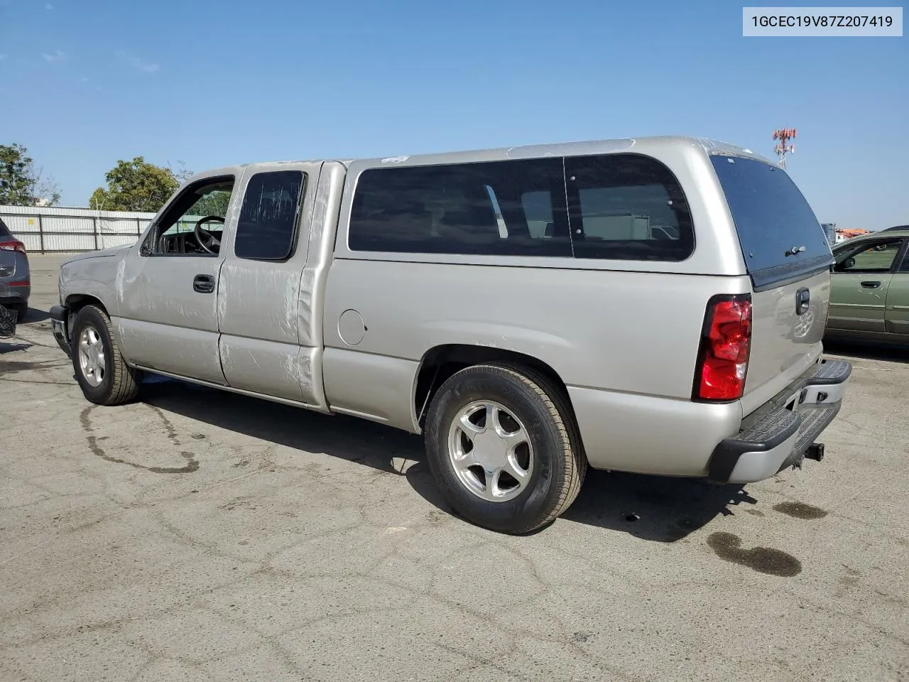 2007 Chevrolet Silverado C1500 Classic VIN: 1GCEC19V87Z207419 Lot: 72619724