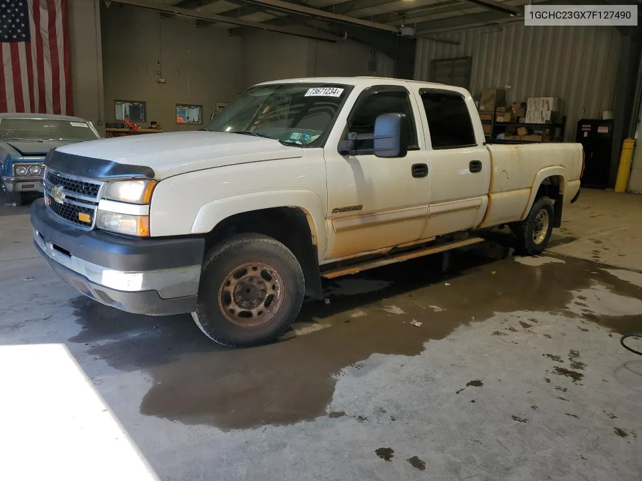 2007 Chevrolet Silverado C2500 Heavy Duty VIN: 1GCHC23GX7F127490 Lot: 73671234