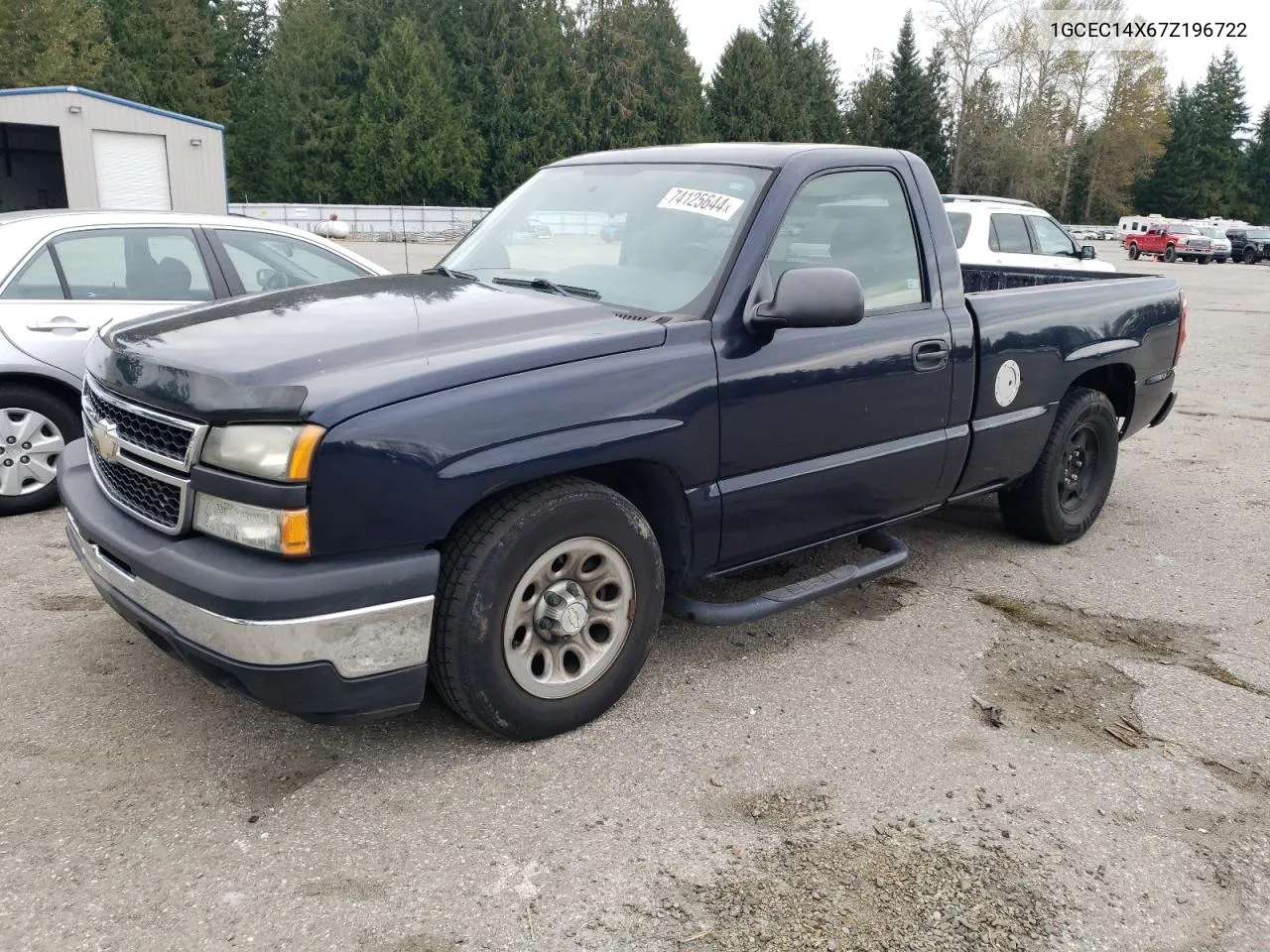 2007 Chevrolet Silverado C1500 Classic VIN: 1GCEC14X67Z196722 Lot: 74125644