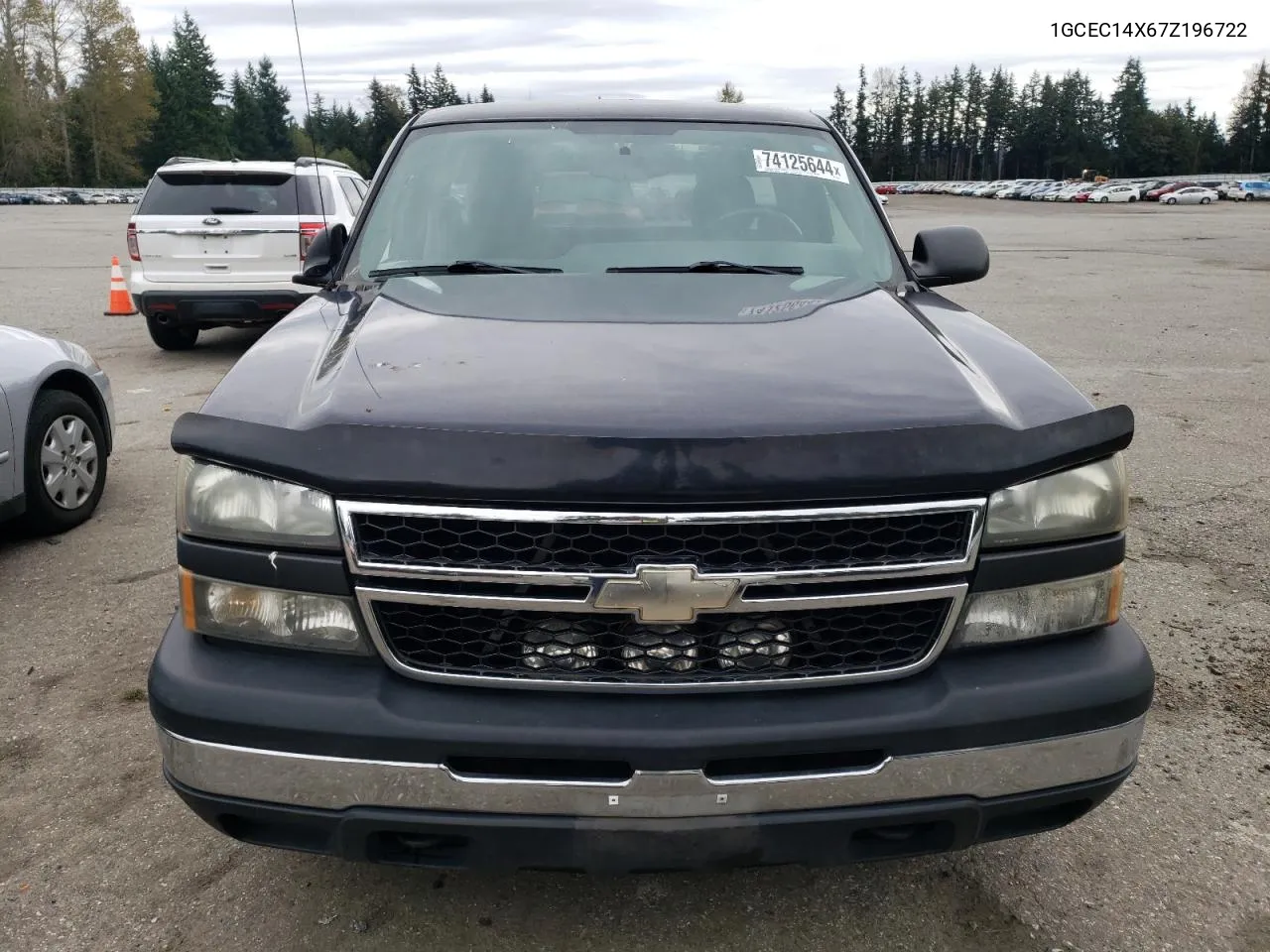 2007 Chevrolet Silverado C1500 Classic VIN: 1GCEC14X67Z196722 Lot: 74125644