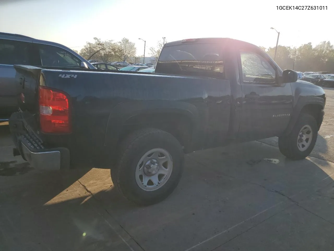 2007 Chevrolet Silverado K1500 VIN: 1GCEK14C27Z631011 Lot: 74727804