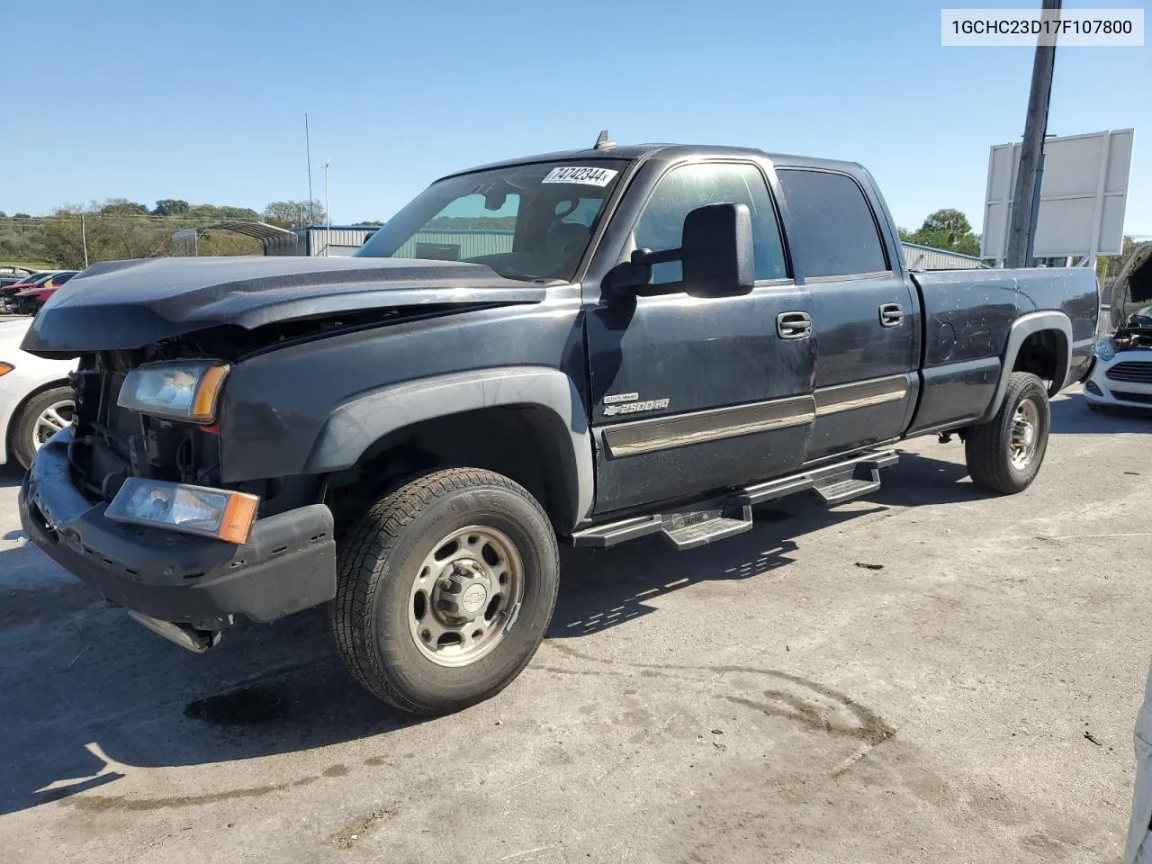 2007 Chevrolet Silverado C2500 Heavy Duty VIN: 1GCHC23D17F107800 Lot: 74742344