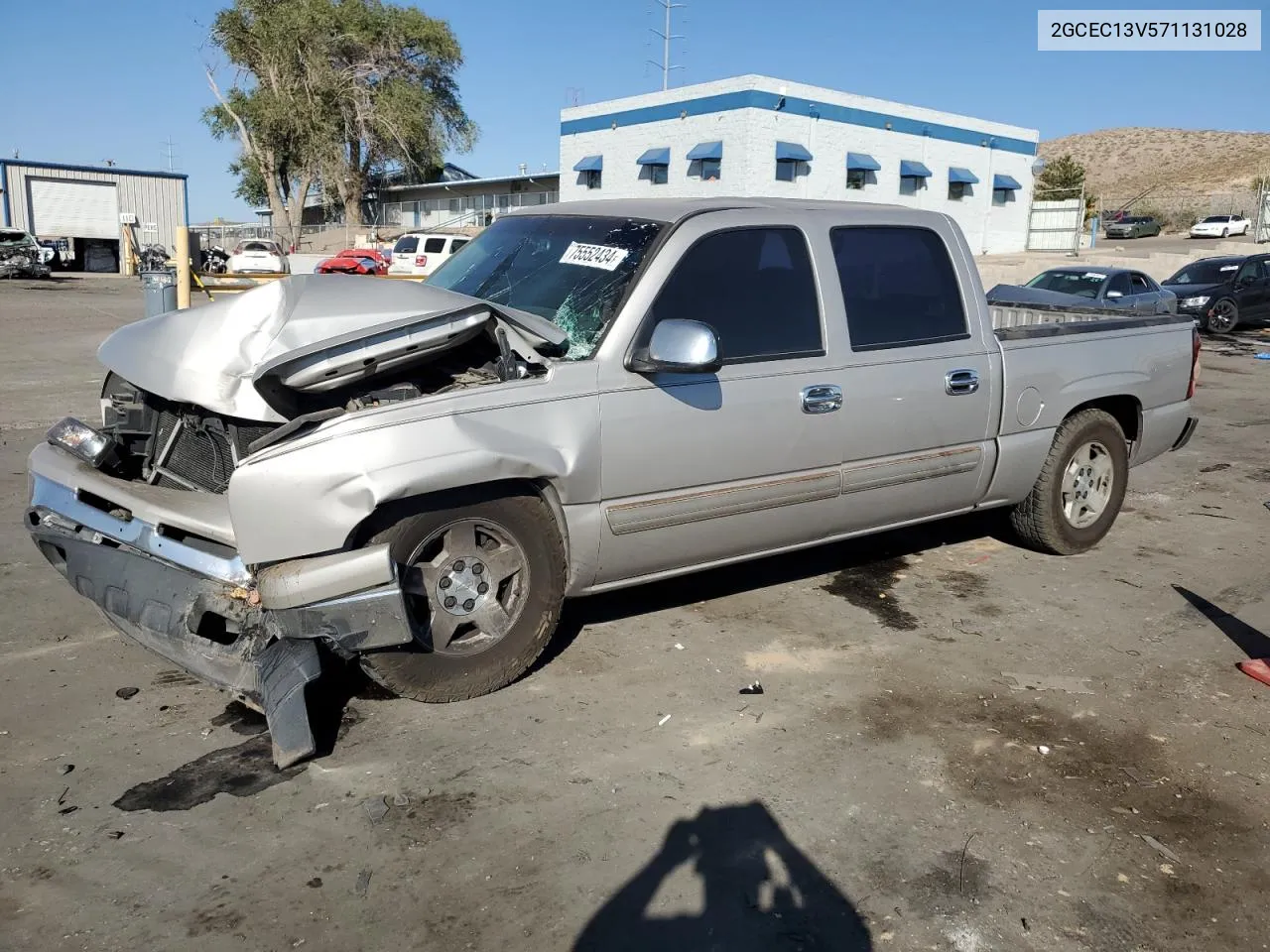 2007 Chevrolet Silverado C1500 Classic Crew Cab VIN: 2GCEC13V571131028 Lot: 75552434