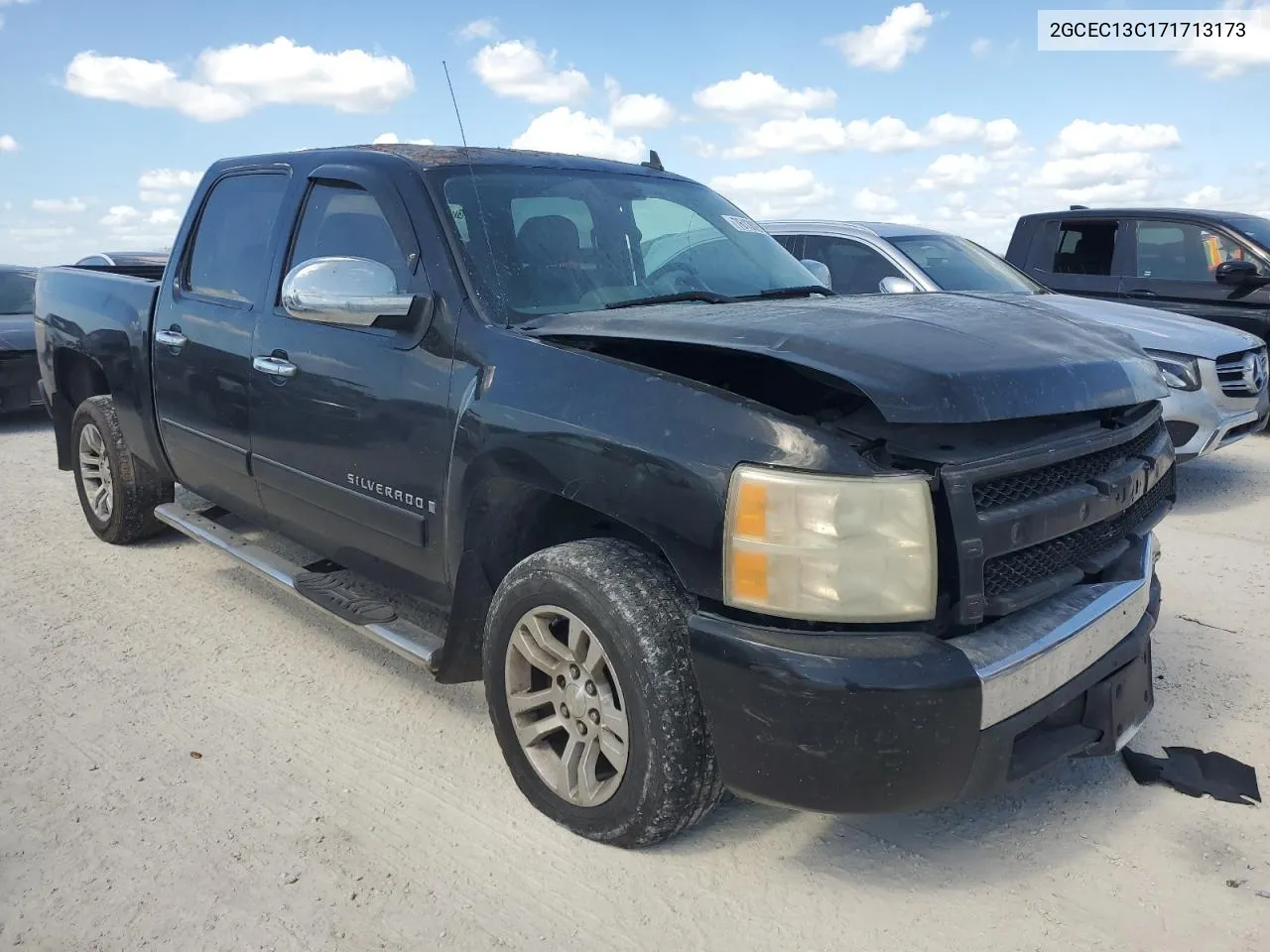 2007 Chevrolet Silverado C1500 Crew Cab VIN: 2GCEC13C171713173 Lot: 76130904