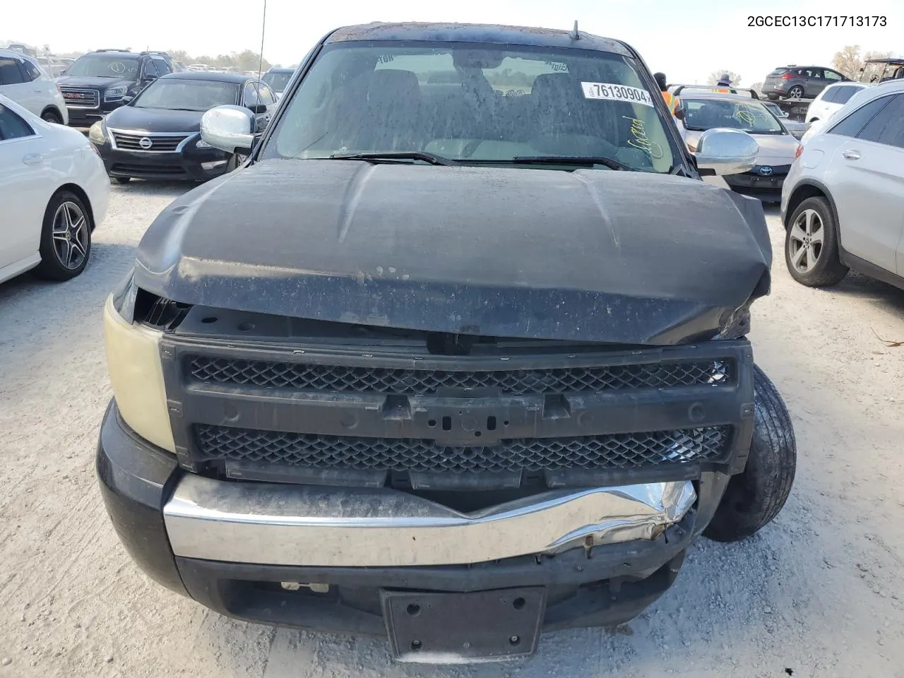 2007 Chevrolet Silverado C1500 Crew Cab VIN: 2GCEC13C171713173 Lot: 76130904