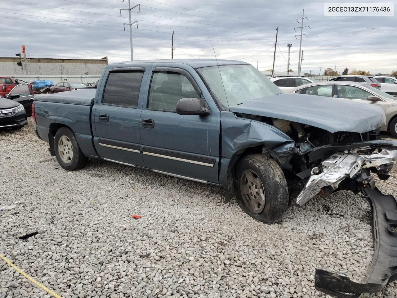 2007 Chevrolet Silverado C1500 Classic Crew Cab VIN: 2GCEC13ZX71176436 Lot: 77183414