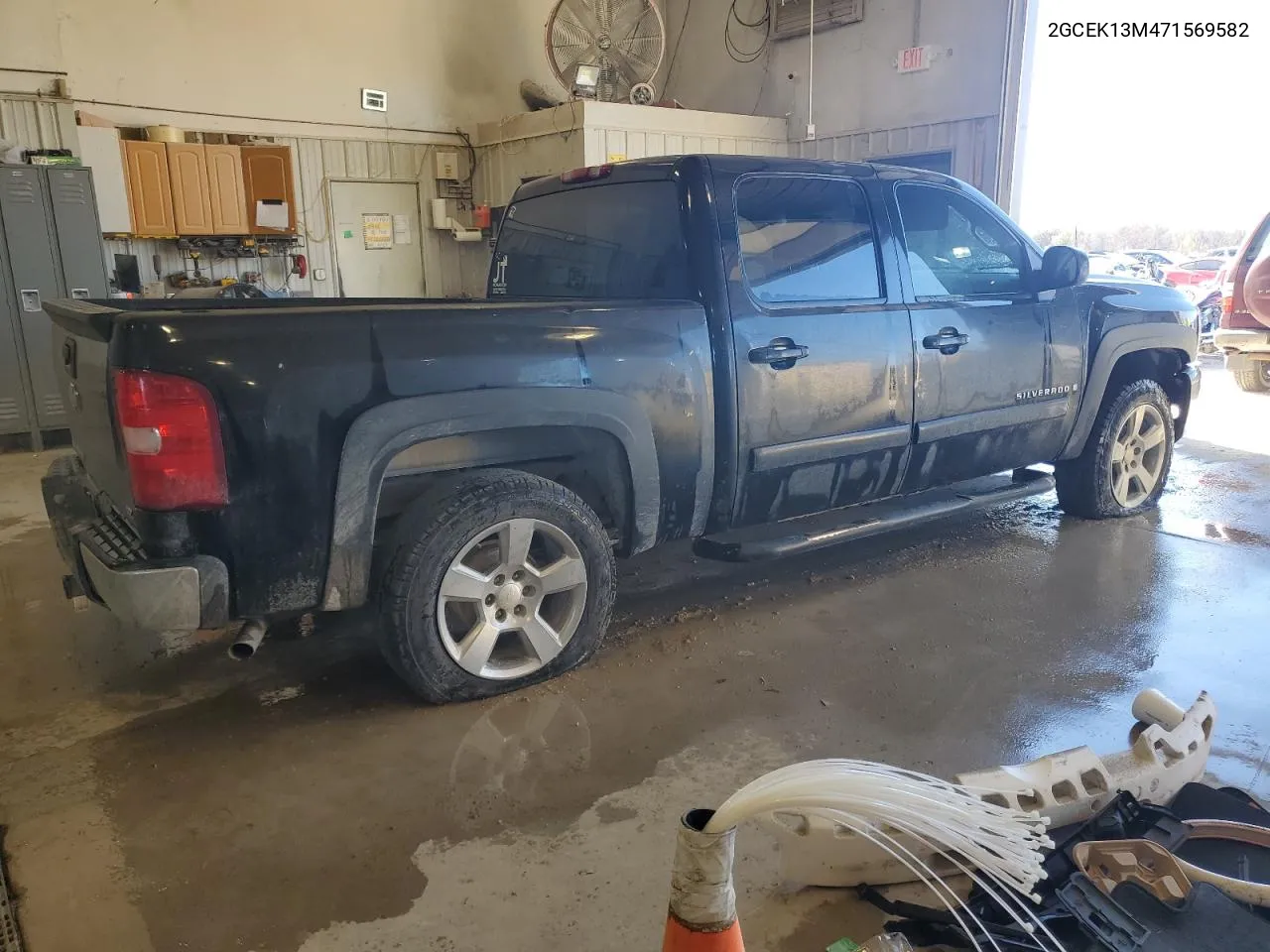 2007 Chevrolet Silverado K1500 Crew Cab VIN: 2GCEK13M471569582 Lot: 77906994