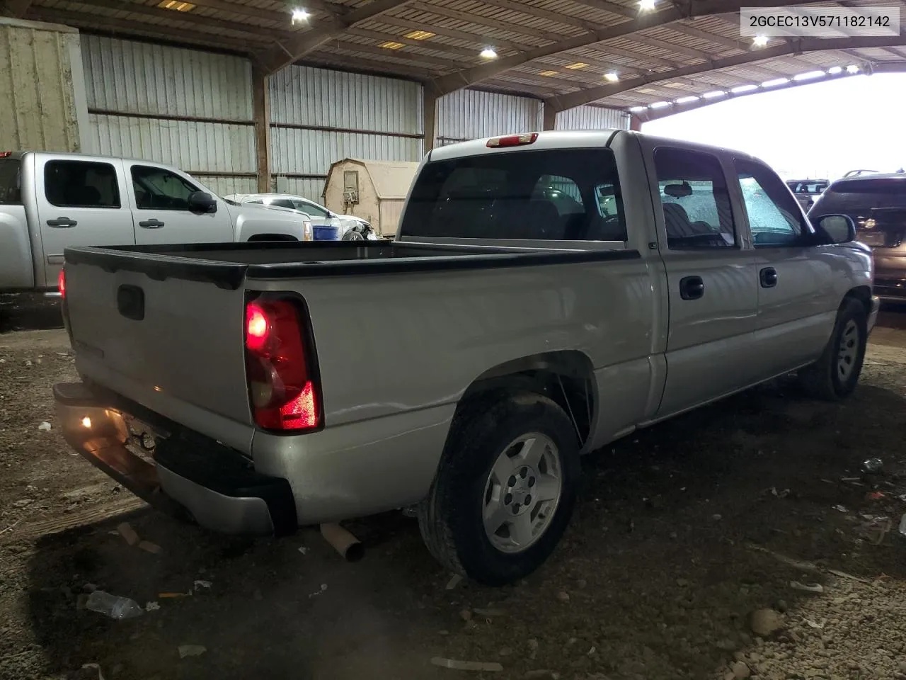 2007 Chevrolet Silverado C1500 Classic Crew Cab VIN: 2GCEC13V571182142 Lot: 78701724