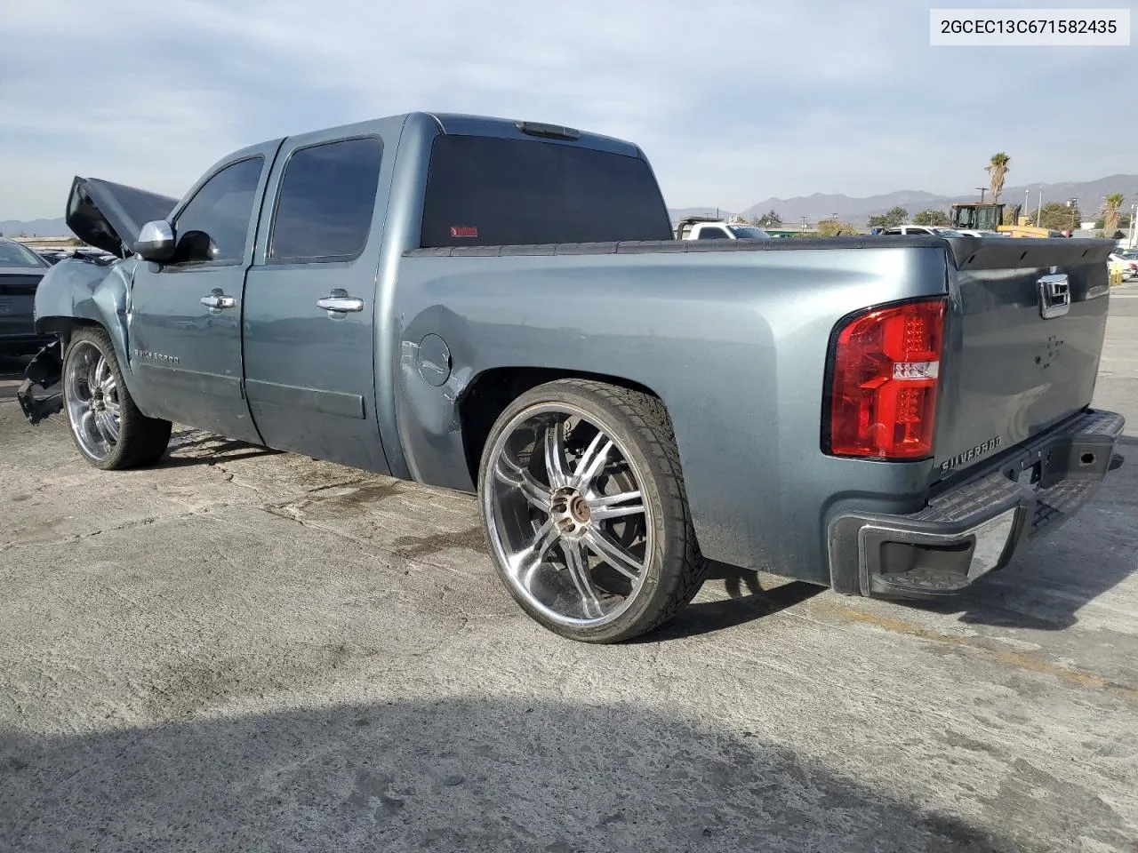 2007 Chevrolet Silverado C1500 Crew Cab VIN: 2GCEC13C671582435 Lot: 79053154