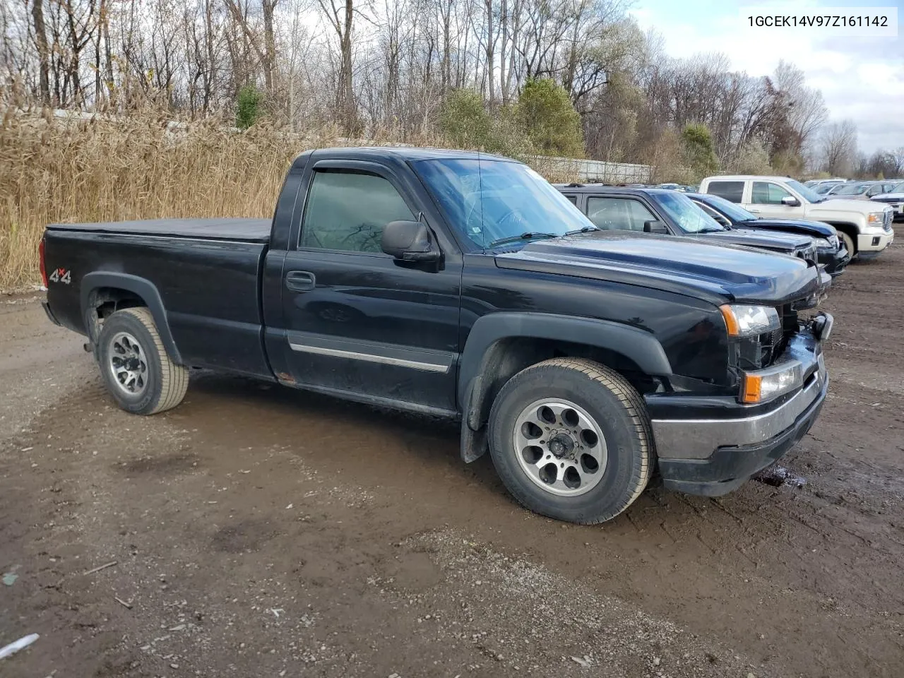 2007 Chevrolet Silverado K1500 Classic VIN: 1GCEK14V97Z161142 Lot: 79279624